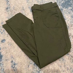 green pixi pant size 6
